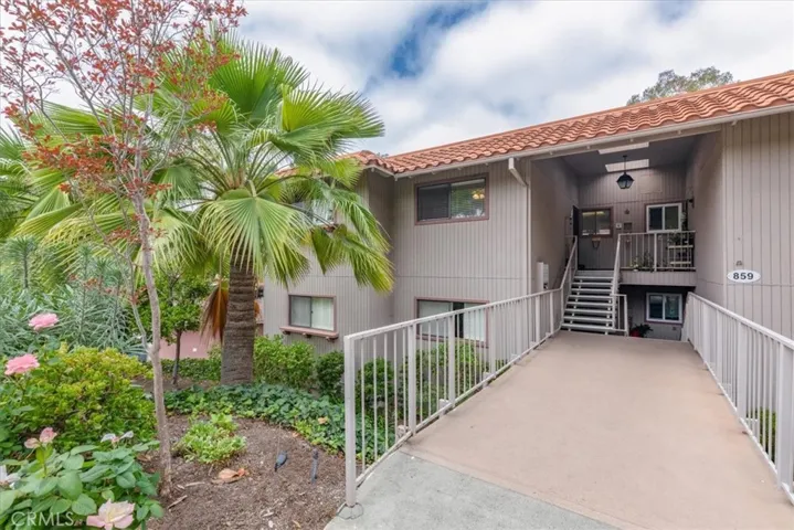 859 Ronda Mendoza N, Laguna Woods, California 92637