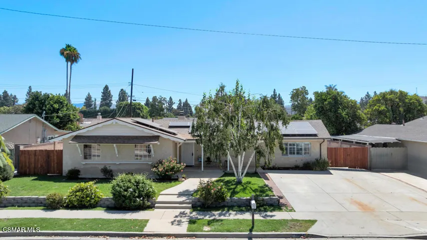 1556 Glacier St-HsHProd-1