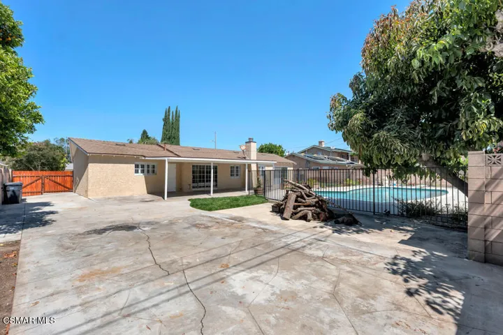 1556 Glacier St-HsHProd-44