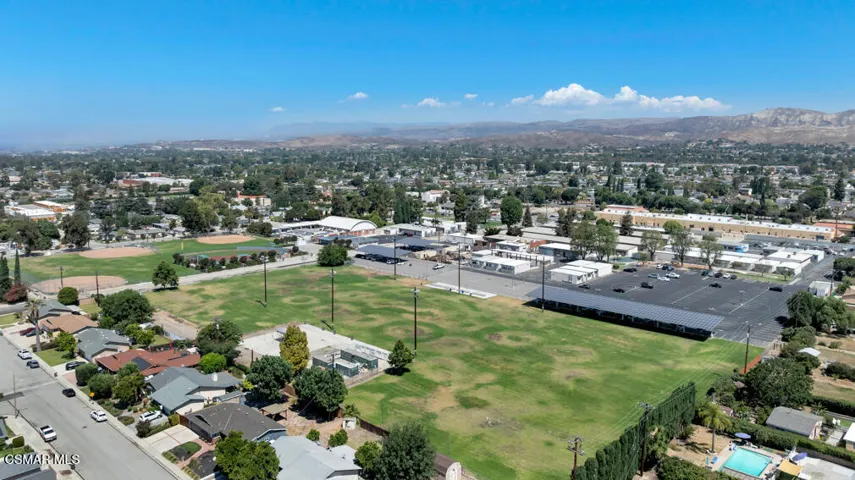 1556 Glacier St-HsHProd-11