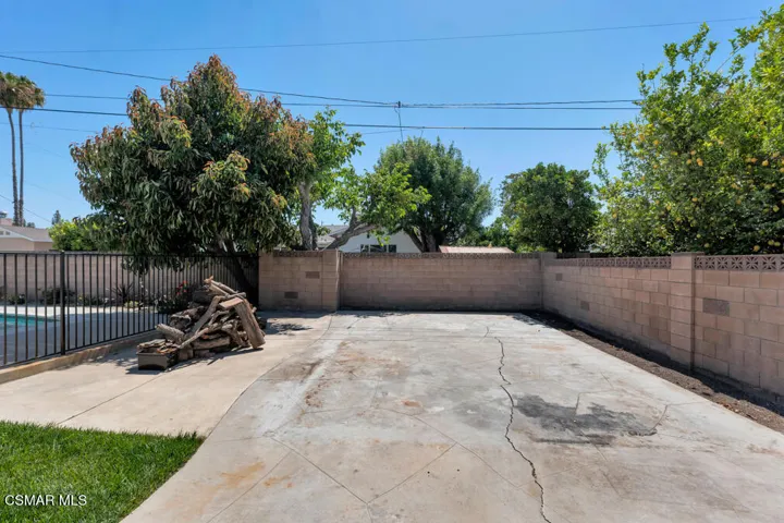 1556 Glacier St-HsHProd-46