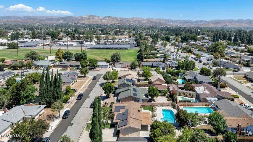 1556 Glacier St-HsHProd-9