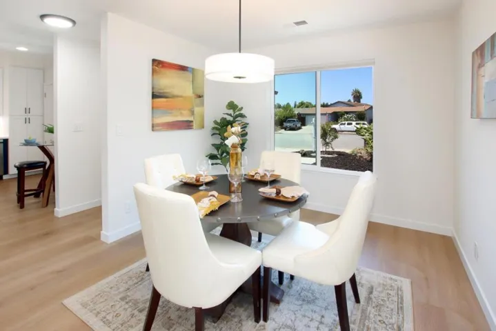 Dining area1