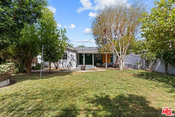 7048 Zelzah Avenue, Los Angeles, California 91335
