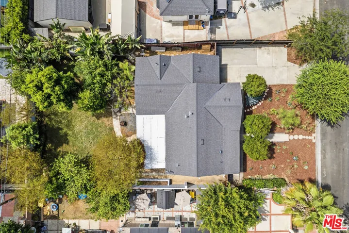 7048 Zelzah Avenue, Los Angeles, California 91335