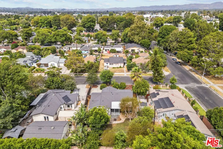 7048 Zelzah Avenue, Los Angeles, California 91335
