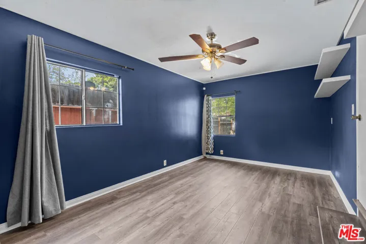 7048 Zelzah Avenue, Los Angeles, California 91335