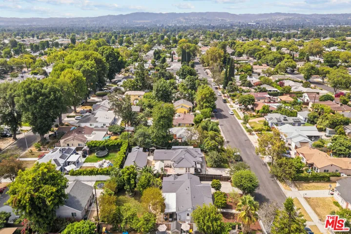 7048 Zelzah Avenue, Los Angeles, California 91335