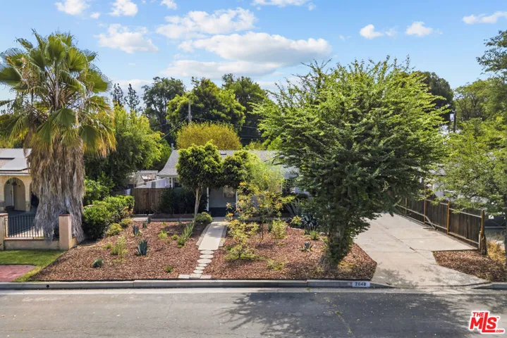 7048 Zelzah Avenue, Los Angeles, California 91335