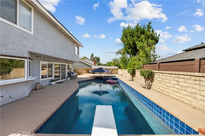 25676 Lochmoor, Valencia, California 91355