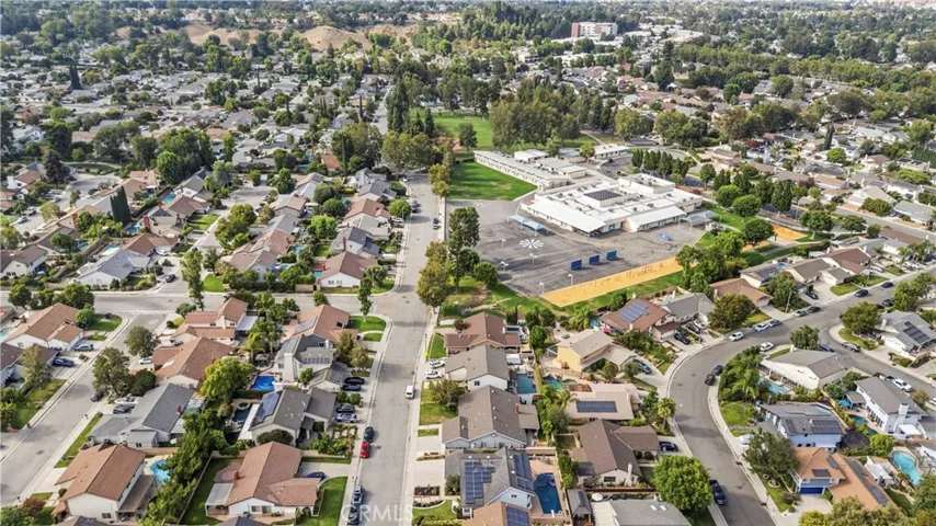 25676 Lochmoor, Valencia, California 91355