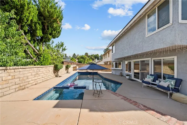25676 Lochmoor, Valencia, California 91355