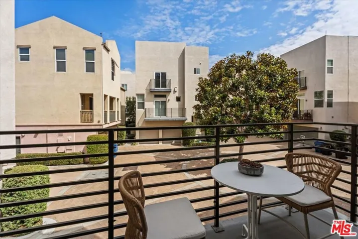 13027 Bluff Creek Drive, Playa Vista, California 90094