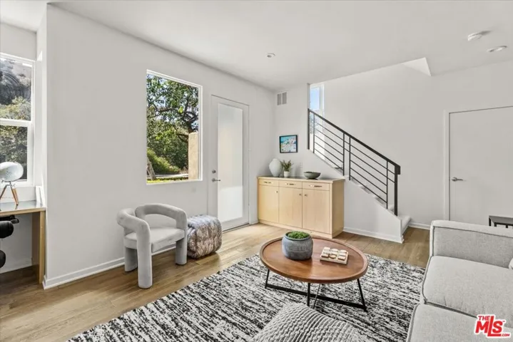 13027 Bluff Creek Drive, Playa Vista, California 90094