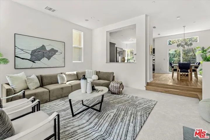 13027 Bluff Creek Drive, Playa Vista, California 90094
