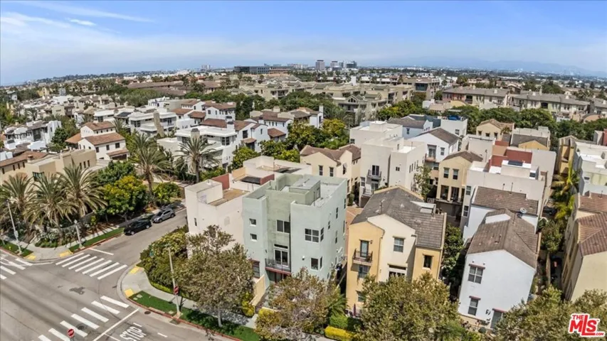 13027 Bluff Creek Drive, Playa Vista, California 90094
