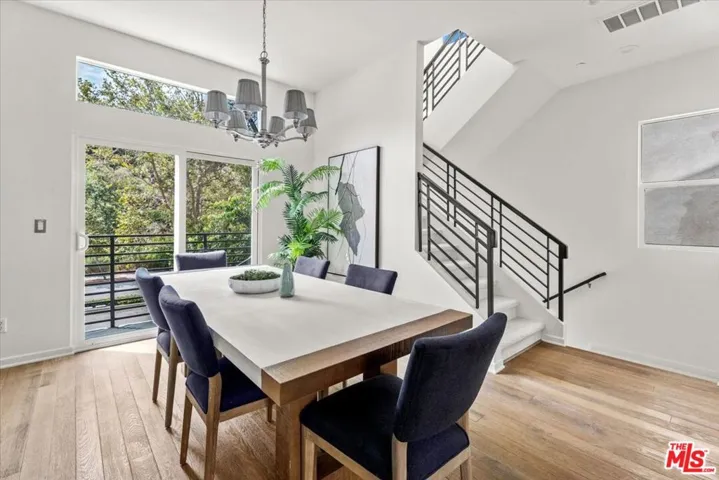 13027 Bluff Creek Drive, Playa Vista, California 90094