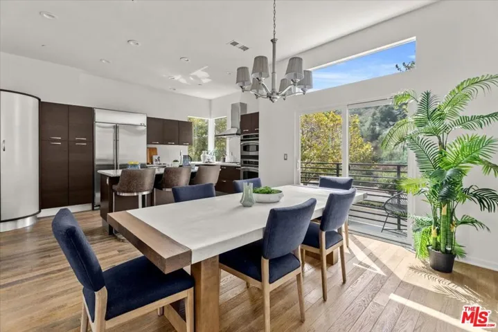 13027 Bluff Creek Drive, Playa Vista, California 90094