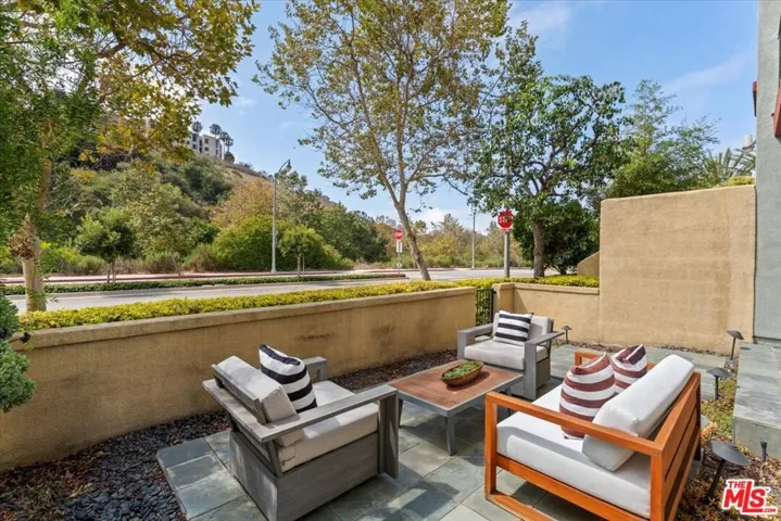13027 Bluff Creek Drive, Playa Vista, California 90094