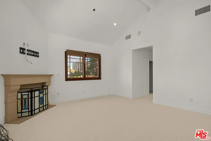 512 N Linden Drive, Beverly Hills, California 90210