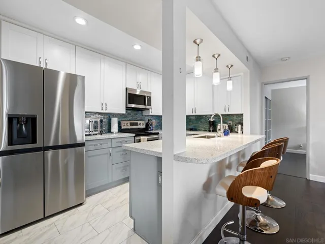 4080 Rosenda 210, San Diego, California 92122