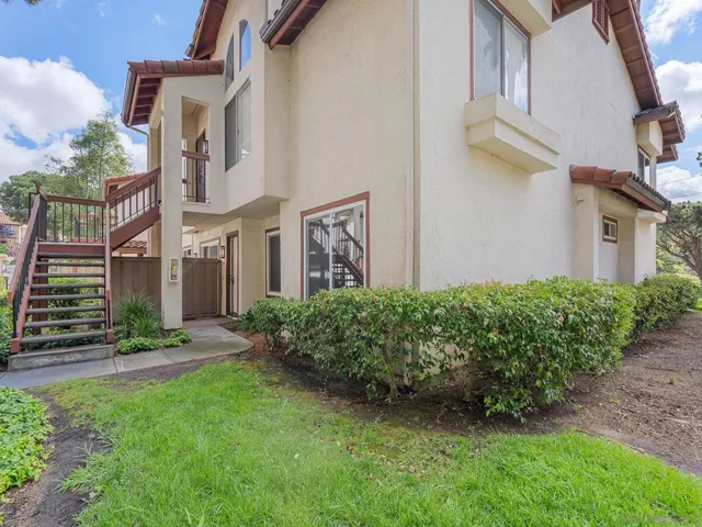 4080 Rosenda 210, San Diego, California 92122