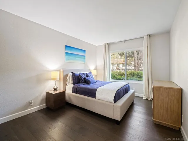 4080 Rosenda 210, San Diego, California 92122