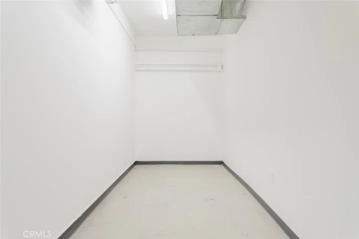 410 1/2 N Varney Street, Burbank, California 91502