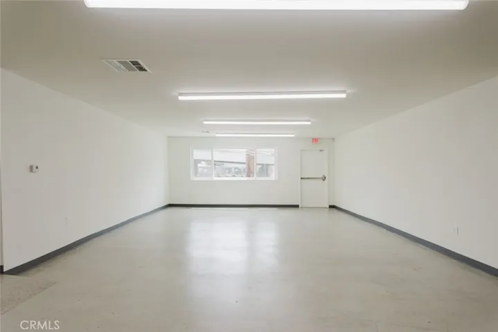 410 1/2 N Varney Street, Burbank, California 91502