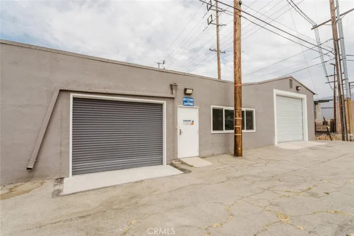 410 1/2 N Varney Street, Burbank, California 91502