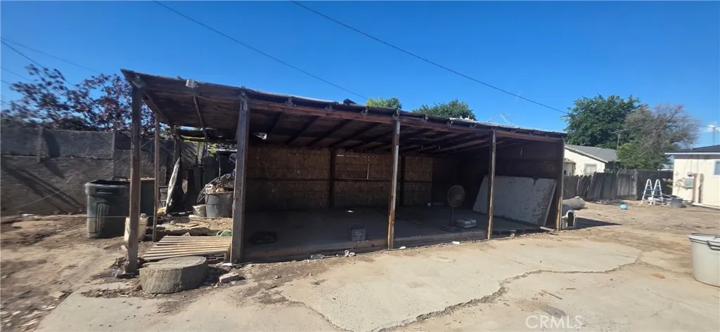Covered shed