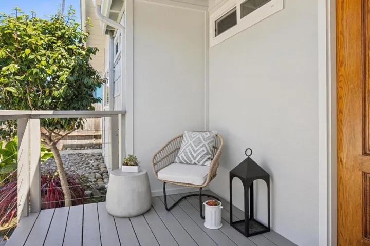 17th Avenue, Santa Cruz, California 95062