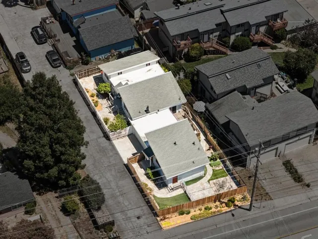 17th Avenue, Santa Cruz, California 95062