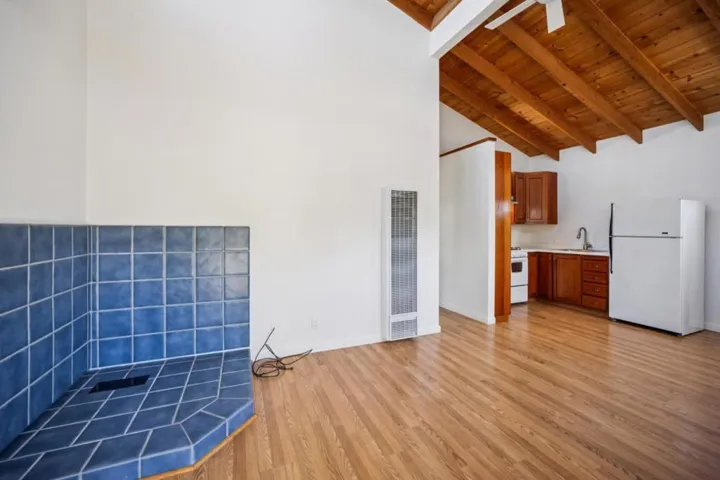 17th Avenue, Santa Cruz, California 95062