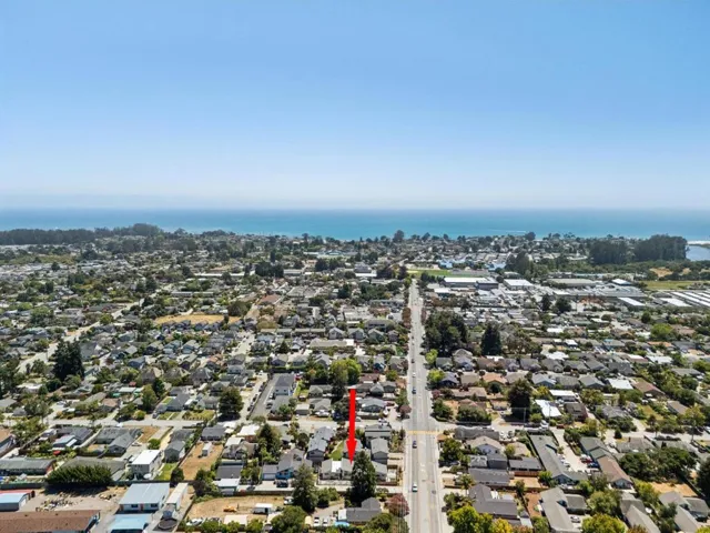 17th Avenue, Santa Cruz, California 95062