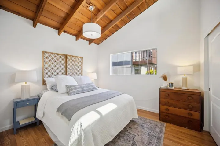 17th Avenue, Santa Cruz, California 95062