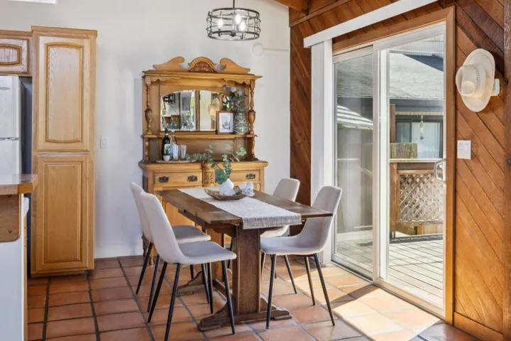 17th Avenue, Santa Cruz, California 95062