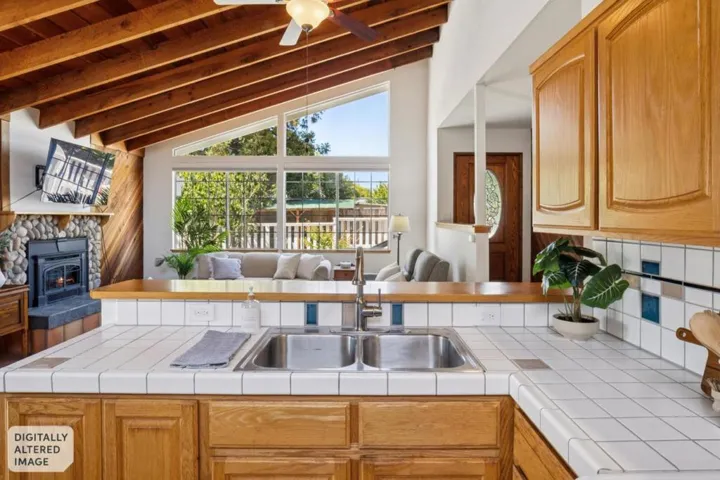 17th Avenue, Santa Cruz, California 95062