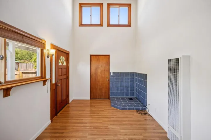 17th Avenue, Santa Cruz, California 95062