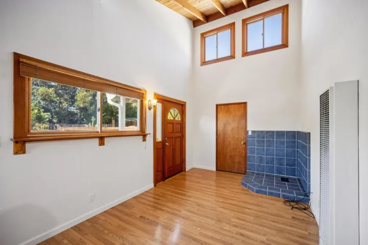 17th Avenue, Santa Cruz, California 95062