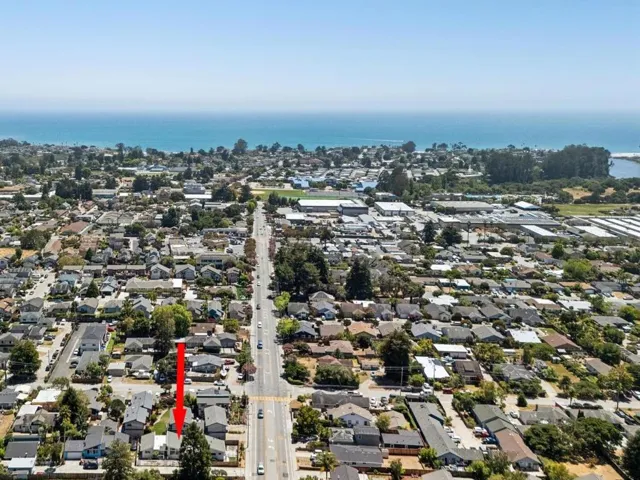17th Avenue, Santa Cruz, California 95062
