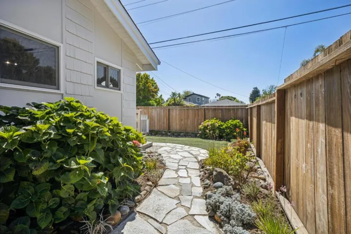 17th Avenue, Santa Cruz, California 95062