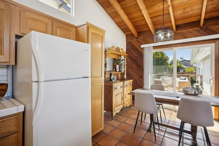 17th Avenue, Santa Cruz, California 95062
