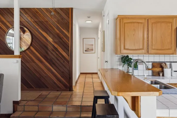 17th Avenue, Santa Cruz, California 95062