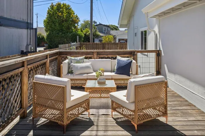 17th Avenue, Santa Cruz, California 95062