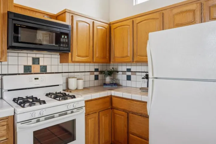 17th Avenue, Santa Cruz, California 95062