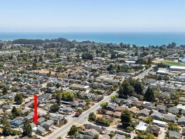 17th Avenue, Santa Cruz, California 95062