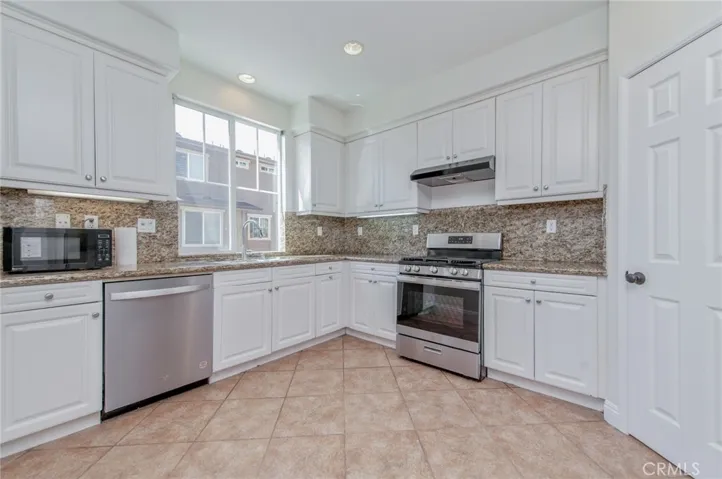 99 Liberty St, Tustin, California 92782