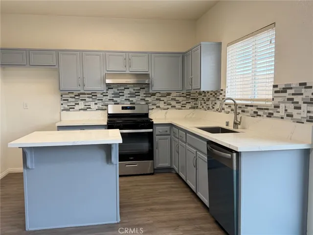 13532 Boulder Lane, Victorville, California 92392