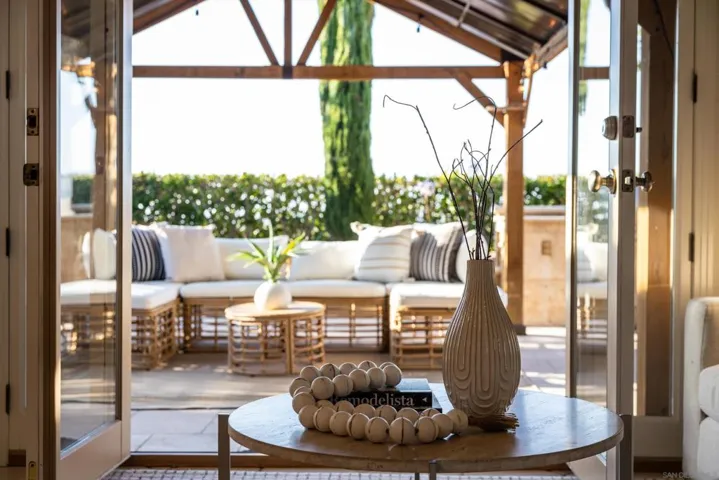 1854 Avenida Mimosa, Encinitas, California 92024